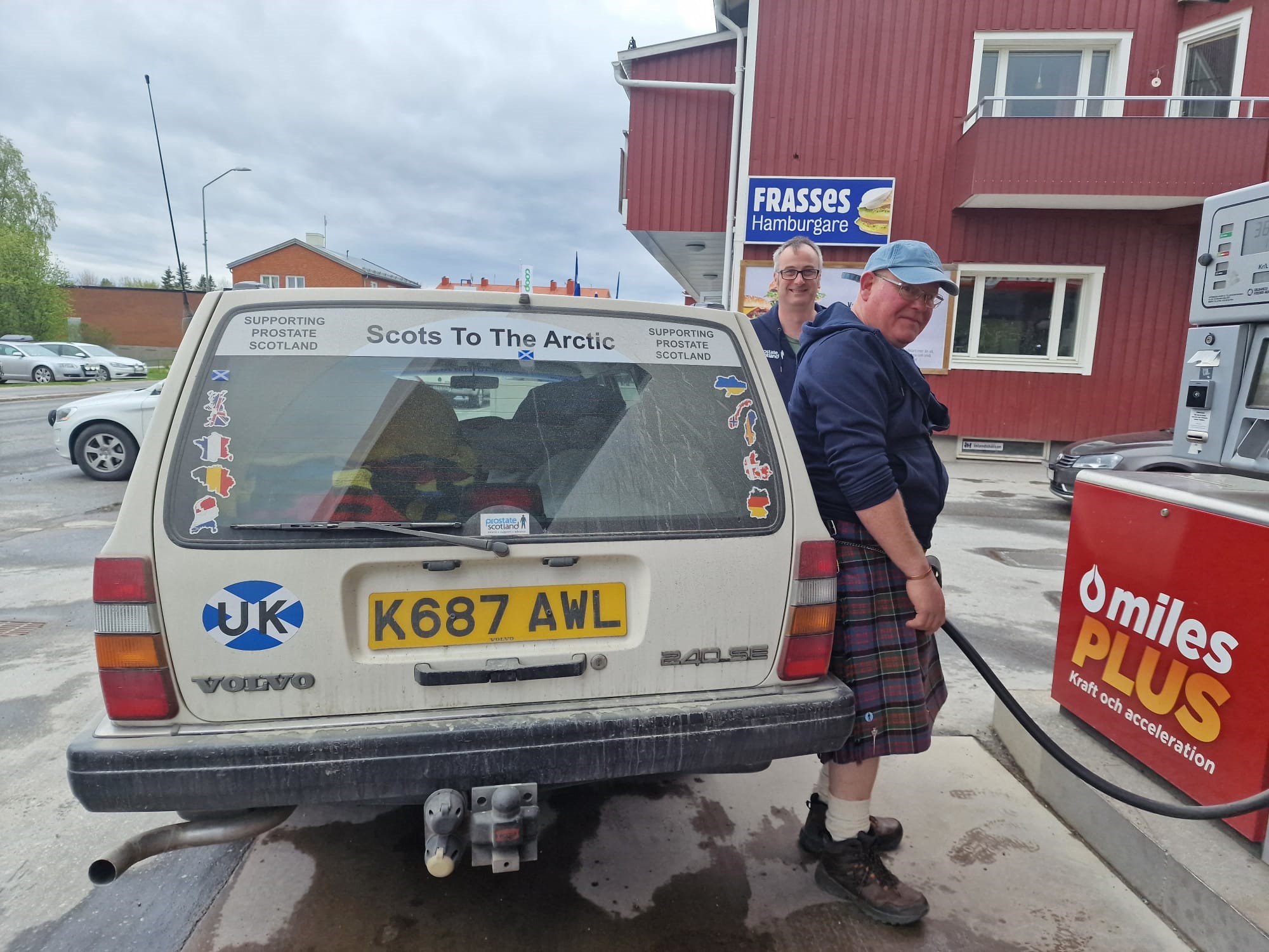 Scots to the Arctic at petrol station